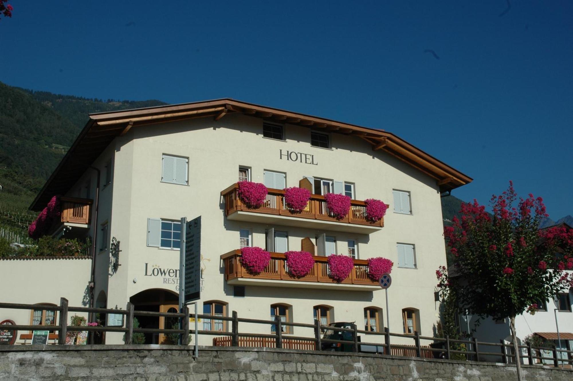 Hotel Loewenwirt Cermes Exterior foto