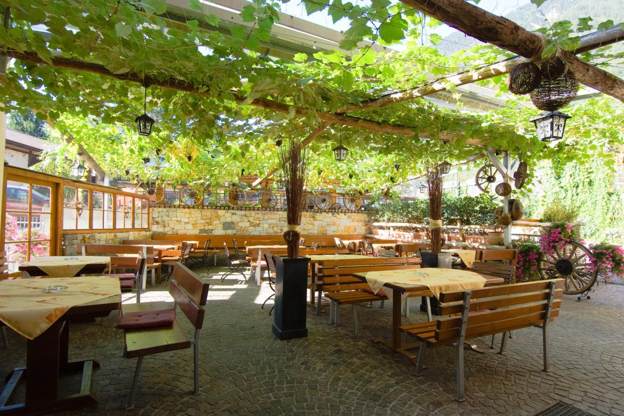 Hotel Loewenwirt Cermes Exterior foto